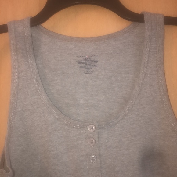 Tommy Hilfiger tank - Picture 2 of 3